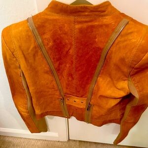 Bcbg max Azria genuine leather jacket excellent condition